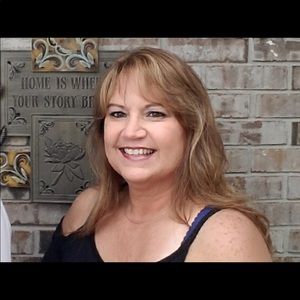 Meet your Posher, Melanie